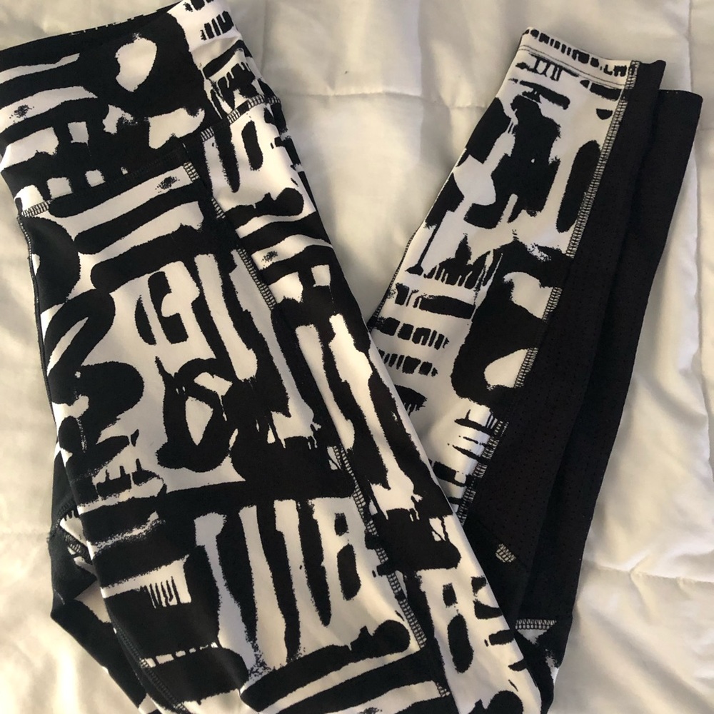 Spaulding Legging w mesh detail